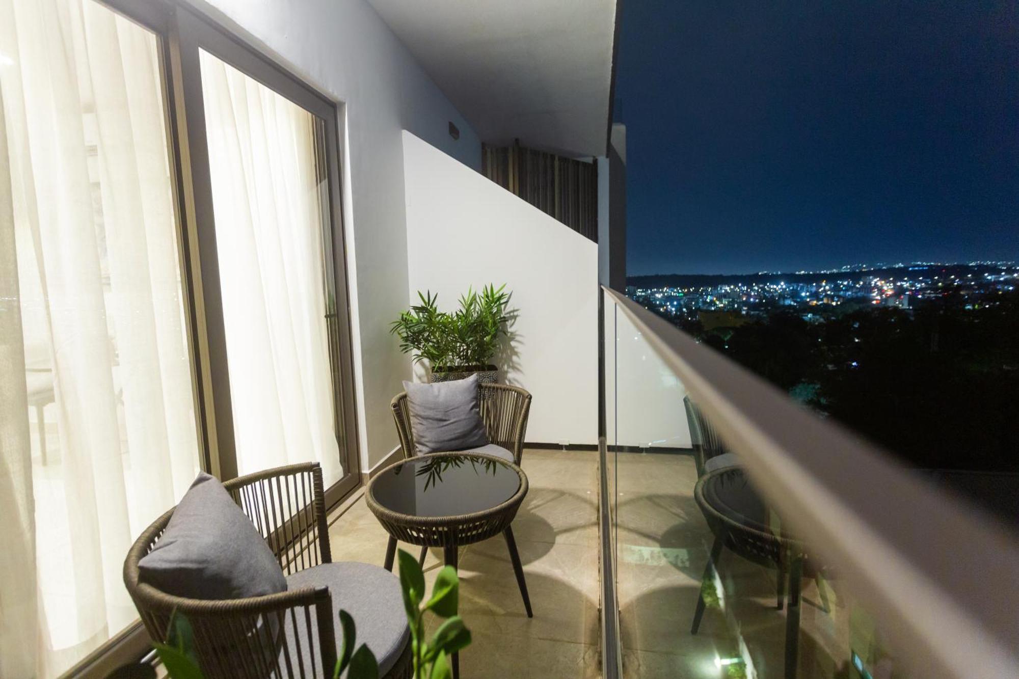 Accra Luxury Apartments @ The Lennox Экстерьер фото