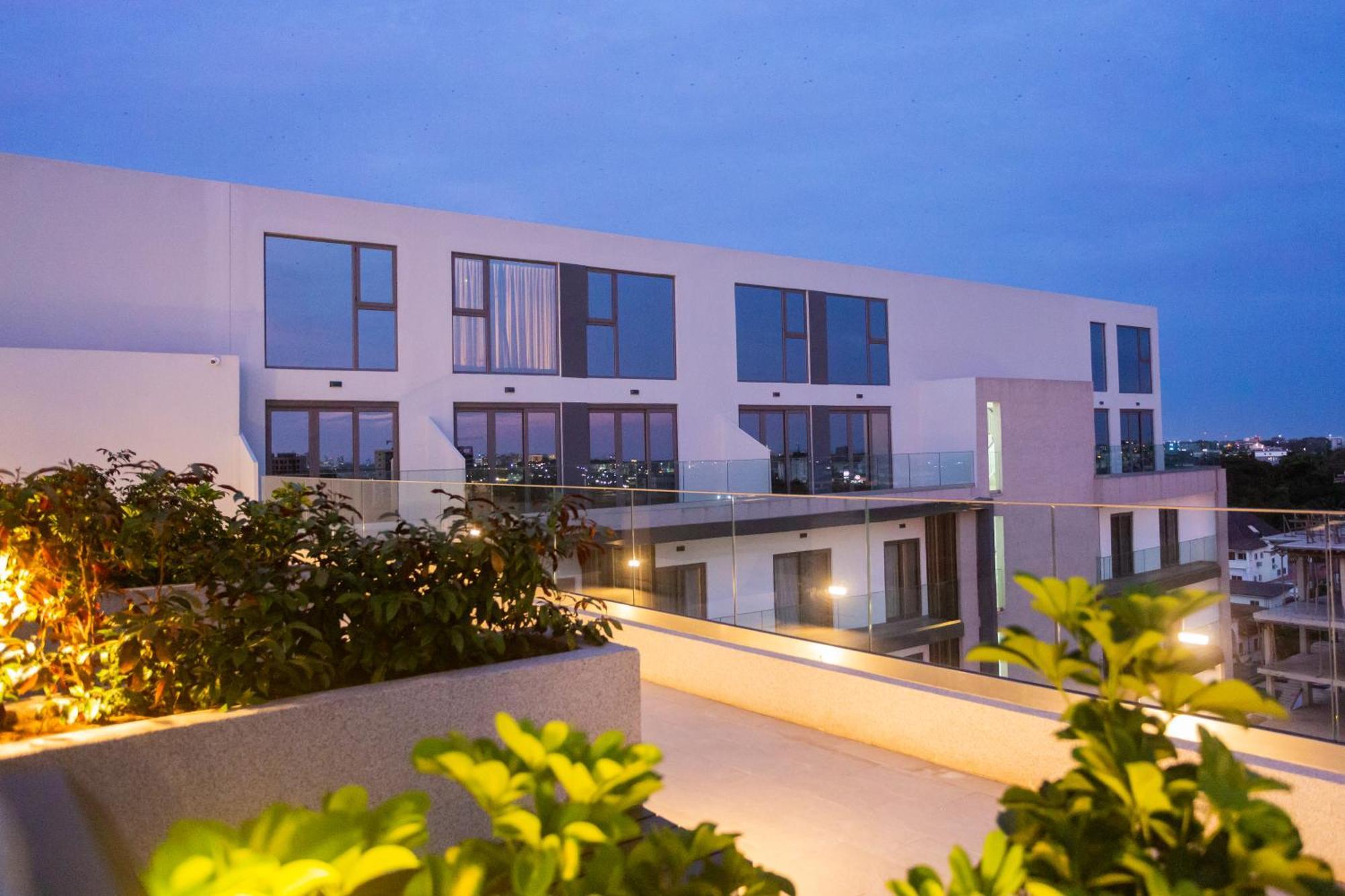 Accra Luxury Apartments @ The Lennox Экстерьер фото